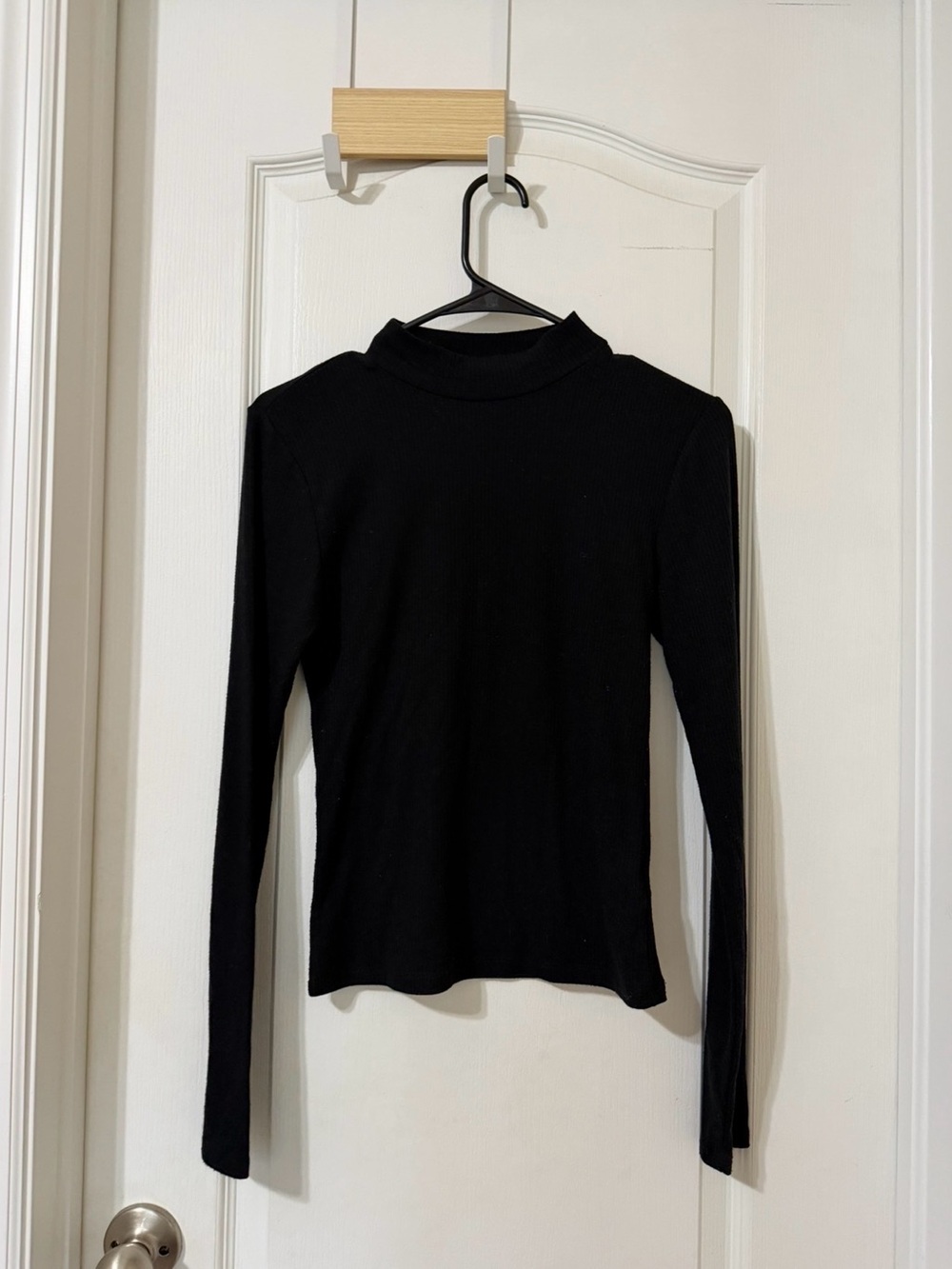 Aeropostale Seriously Soft Black Mock Neck Top